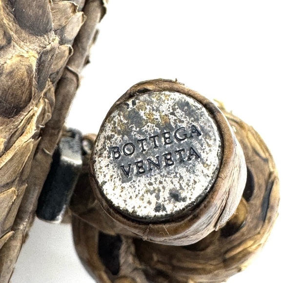 Bottega Veneta Brown Tortoise Appliqué & Python Knot Clutch Limited Edition - Picture 4 of 7